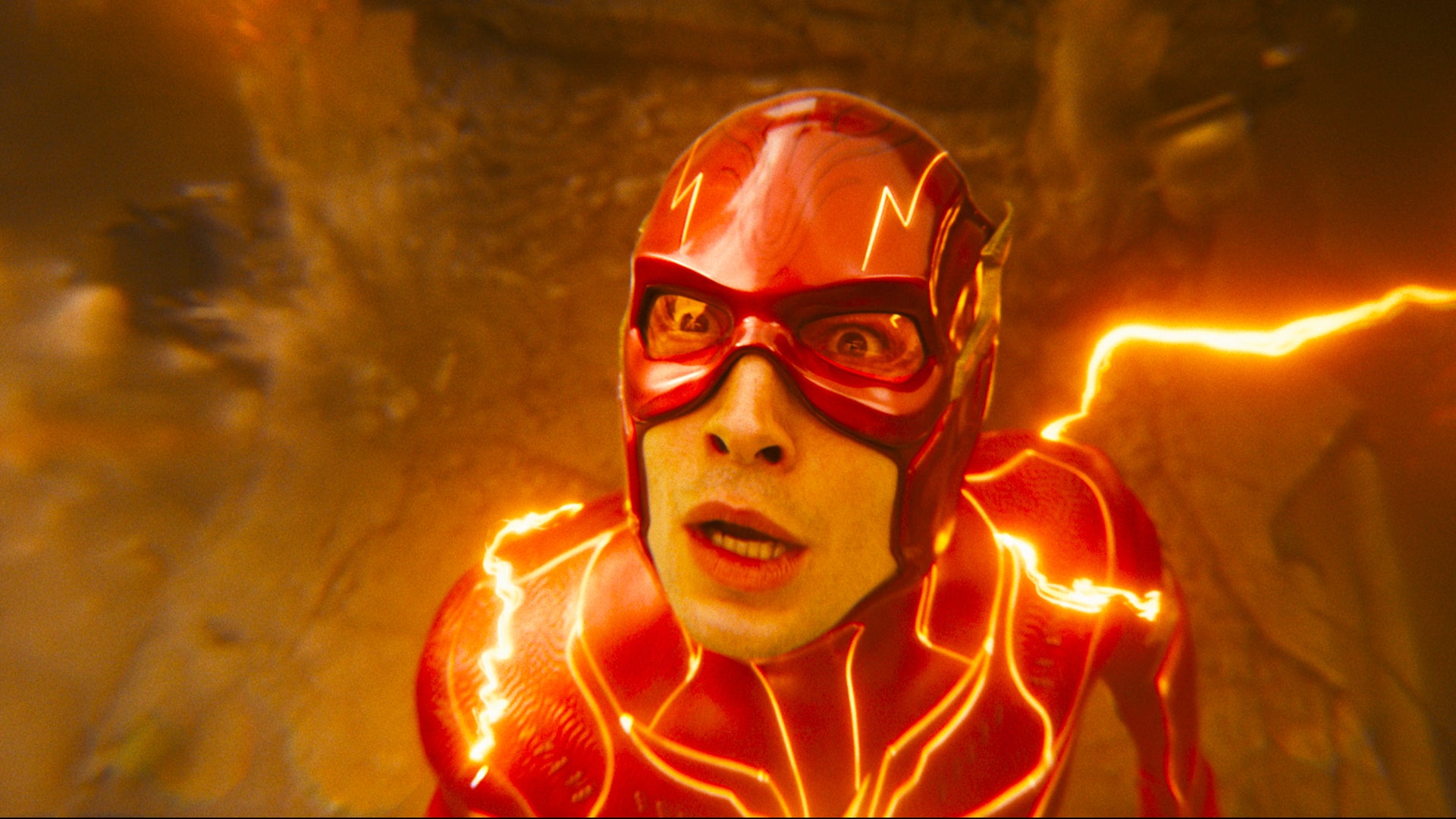 The Flash รายได้ยังคงตกต่อเนื่องหลังจากเปิดตัว